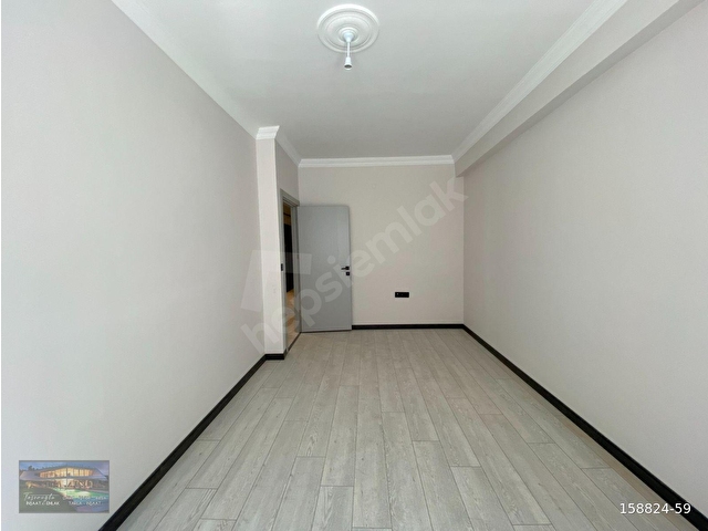 »TAŞEROĞLU İNŞAAT & EMLAK« SATILIK 3+1 DAİRE YERDEN ISITMA KAPALI GARAJ - Görsel 18