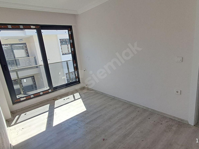 EGEPORT EMLAKTAN SATILIK CUMHURİYETTE HAVUZLU 2+1 DAİRE - Görsel 7
