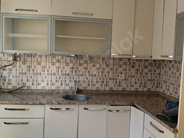 KONAK LEVENT MERKEZ CAMİİ YANI DOĞALGAZLI 2+1 GENİŞ KİRALIK DAİRE - Görsel 13