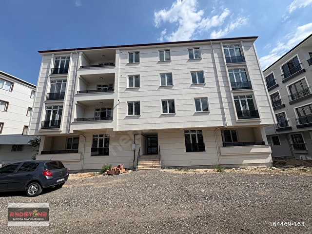 REDSTONE LÜLEBURGAZ BÜYÜKKARIŞTIRAN YENİ MH. 2+1 SATILIK 0 DAİRE