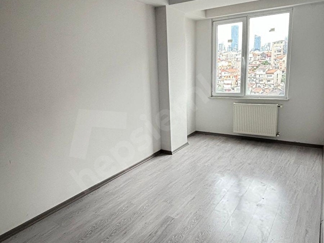HÜRRİYET MAH 1+1 YÜKSEK KAT MANZARALI KİRALIK DAİRE - Görsel 13