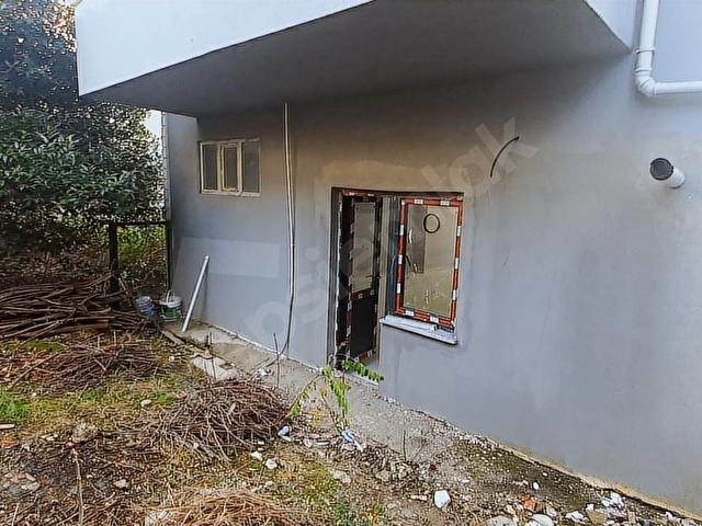 Sarıyer Merkeze Yakın Yenilenmiş Bahçeli Kiralık Dükkân - Görsel 28