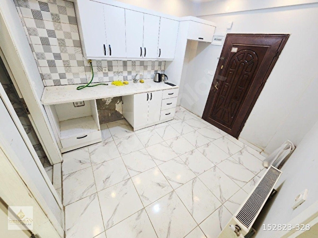 GENÇBAY EMLAKTAN SAİTBEYDE DEPOZİTOSUZ KİRALIK 2+0 KOT-1 DAİRE
