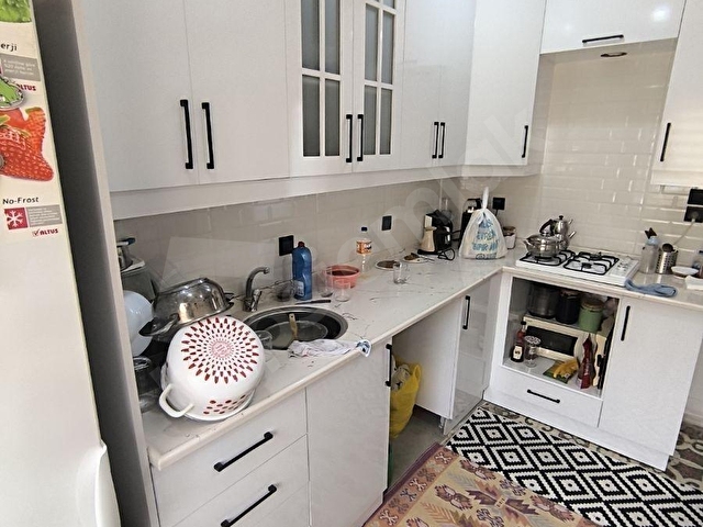MİTHATPAŞADA TEK KATLI MÜSTAKİL EV 220 m2 3+1 KAPALI MUTFAK - Görsel 2