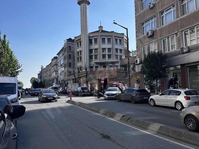 AZİM EMLAK FATİH FINDIKZADEDE CADDEYE YAKIN 2+1 KİRALIK DAİRE - Görsel 5