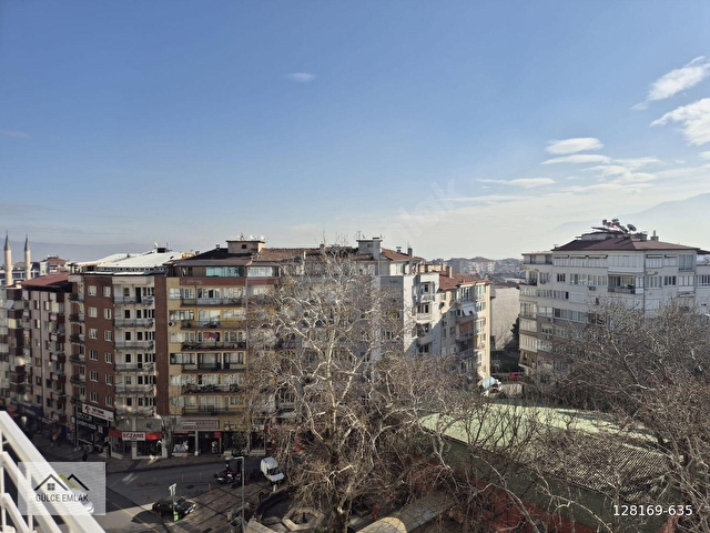 GÜLCE DEN LİSE CADDESİNDE TERASLI SATILIK 2+1 DAİRE - Görsel 27