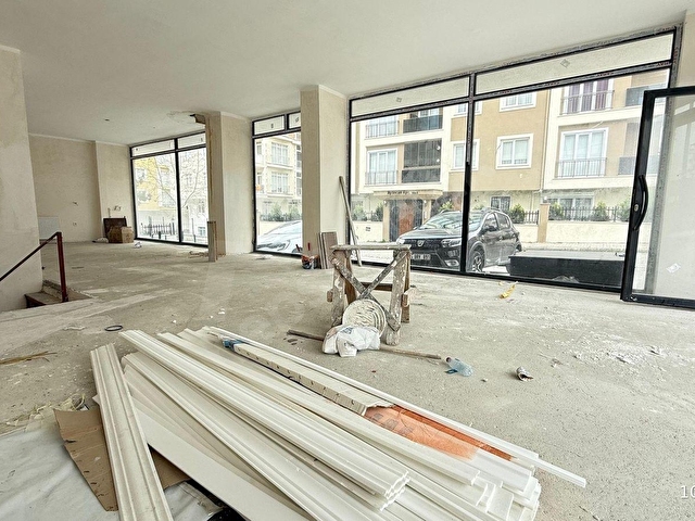 BEYLİKDÜZÜ SATILIK MUHTEŞEM 2 KATLI KULLANIŞLI KÖŞE 150M2 DÜKKAN - Görsel 3