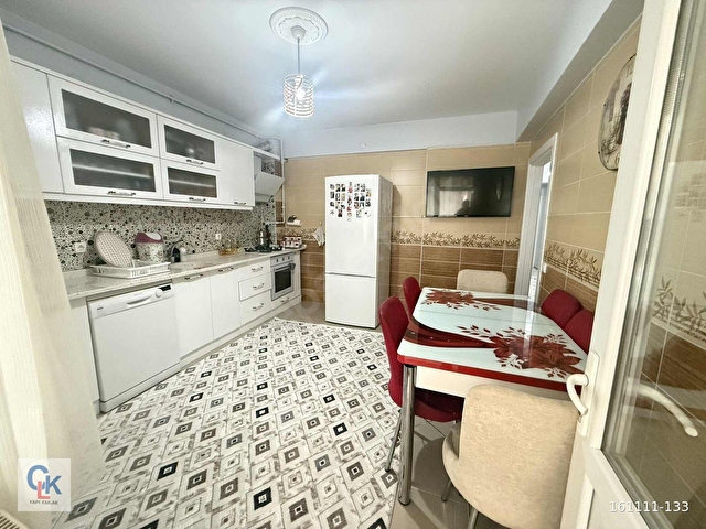 ÇELİKOĞLU EMLAKTAN 3+1 145m2 FATİH CAMİ DİBİ FULL KREDİLİ DAİRE - Görsel 6