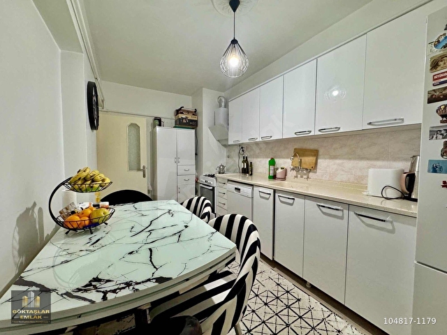 ▅▇ GÖKTAŞLARDAN ▇▅MERKEZDE OKULLAR BÖLGESİNDE ARA KAT 3+1 120M2 - Görsel 2