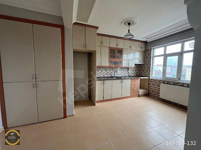 Bafra Altınkaya Mahallesi, 19 Mayıs Caddesi Üzerinde Kiralık 3+1 Daire - Görsel 2