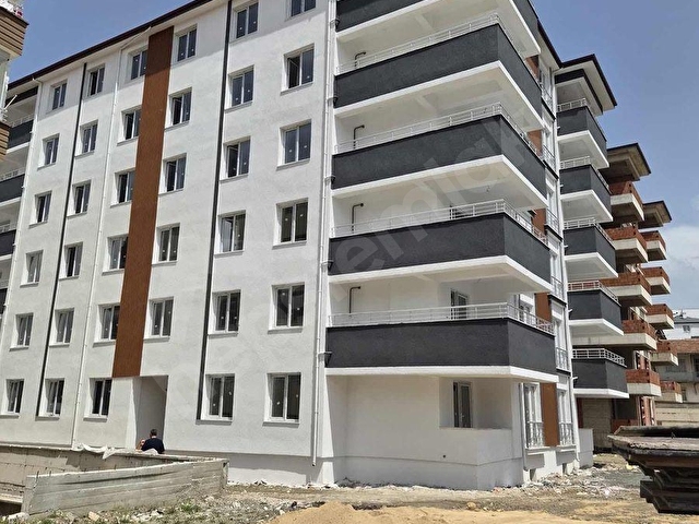 ÇAY MAHALLESİNDE SİTE İÇİNDE ARA KAT ACİL SATILIK DAİRE - Görsel 4