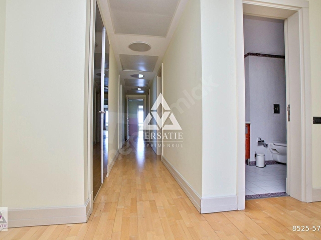 Levent Metrocityde Boğaz Manzaralı 4.5+1 Satılık Daire - Görsel 13
