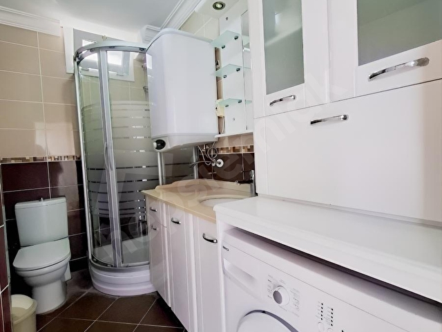 ALAÇATI MERKEZDE KİRALIK FUL EŞYALI FERAH 3+1 DAİRE - Görsel 21