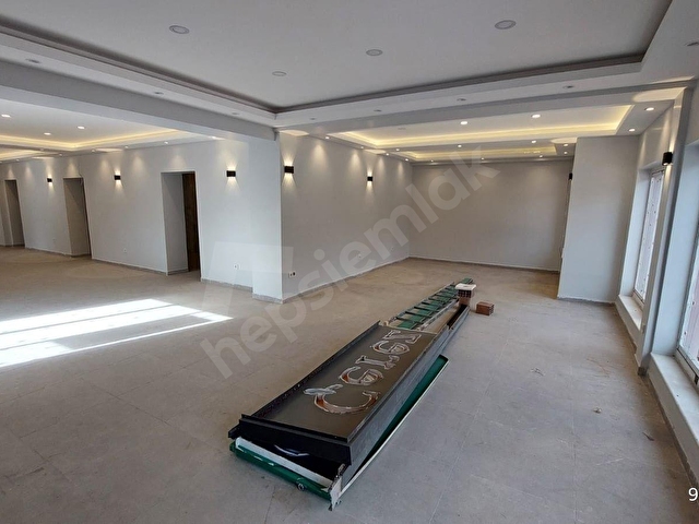 ATAMANDAN ÇARŞI CAD. KÖŞEBAŞI 550 m2 KİRALIK İKİ KATLI DÜKKAN-MAĞAZA-OFİSLER - Görsel 23