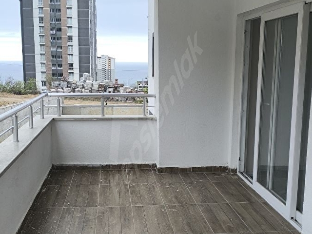 CİHANGİR EMLAKTAN TERAS PARKTAN SATILIK GENİŞ FERAH DAİRE - Görsel 2