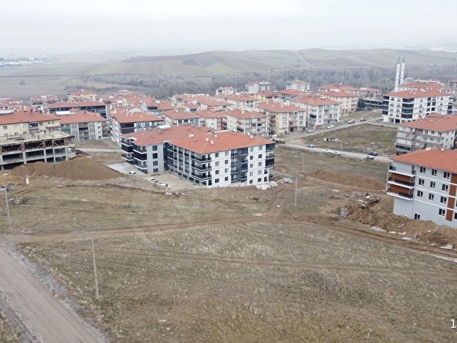 *ALTINOVA DA YÜKSEK KAT İMARLI Bİ DAİRE GETİRİLİ ŞEHRİN İÇİNDE* - Görsel 18