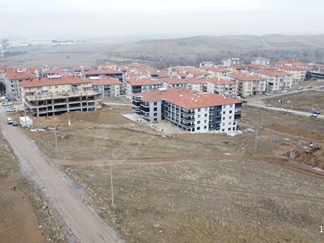 *ALTINOVA DA YÜKSEK KAT İMARLI Bİ DAİRE GETİRİLİ ŞEHRİN İÇİNDE* - Görsel 17