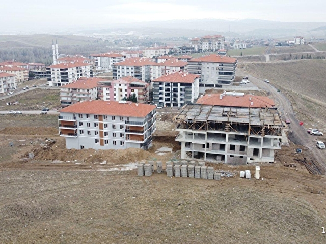 *ALTINOVA DA YÜKSEK KAT İMARLI Bİ DAİRE GETİRİLİ ŞEHRİN İÇİNDE* - Görsel 23