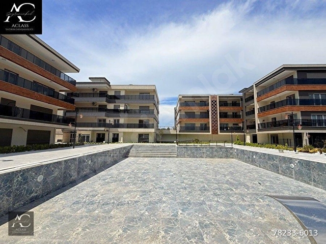 ACLASSDAN MERKEZİ KONUMDA-GÜVENLIK-KAPALI OTOPARK-BAHÇE-HAVUZ-SOSYAL ALAN-LÜX KİRALIK 2+1 DAİRE