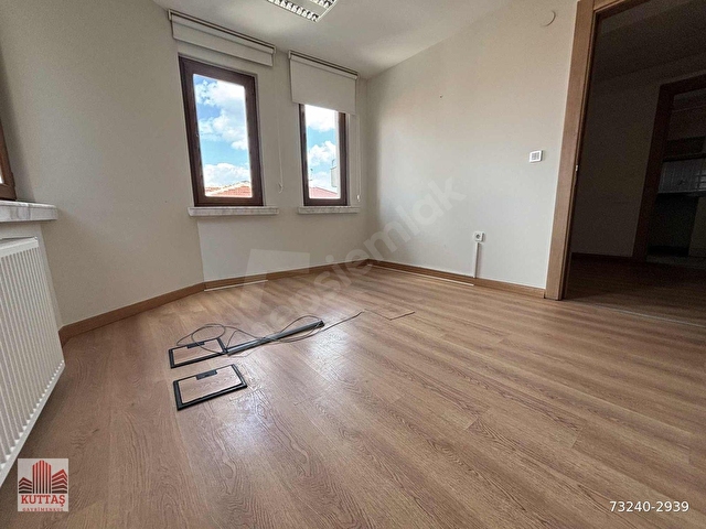 KUTTAŞ TAN CADDE ÜSTÜ KATTA 115m2 İÇİ YAPILI METR YAKINI - Görsel 24