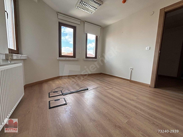 KUTTAŞ TAN CADDE ÜSTÜ KATTA 115m2 İÇİ YAPILI METR YAKINI - Görsel 23