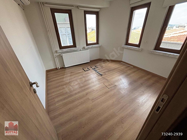 KUTTAŞ TAN CADDE ÜSTÜ KATTA 115m2 İÇİ YAPILI METR YAKINI - Görsel 22