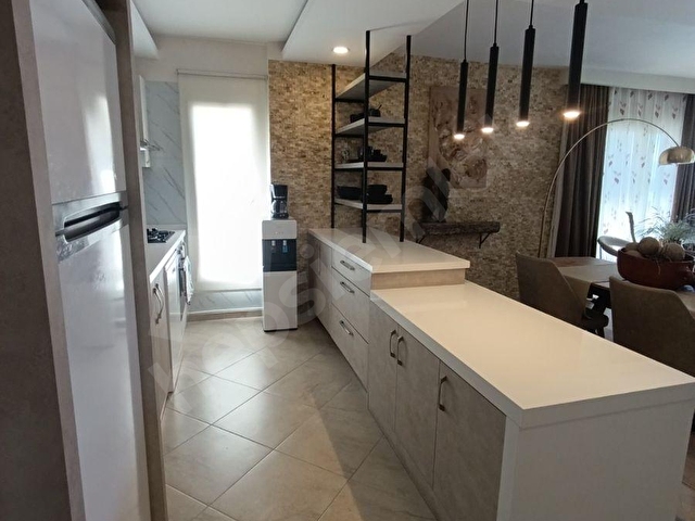 KUŞADASI MERKEZDE SATILIK KOMPLE LÜKS EŞYALI 2+1 DAİRE - Görsel 5