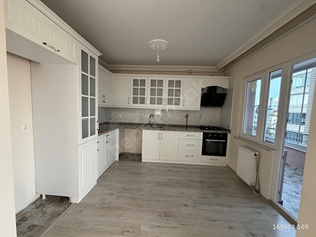 CİHANGİR EMLAKTAN 2+1 KİRALIK DAİRE