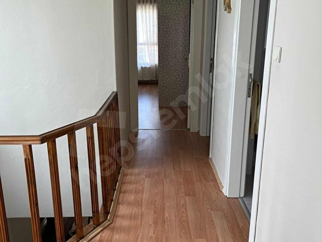 BURAK EMLAKTAN AVUKATLAR SİTESİNDE HAVUZLU TRİPLEX VİLLA - Görsel 23