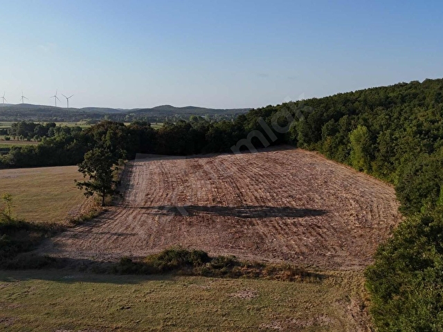 ÇATALCA BEGRATDA KÖYÜN DİBİNDE ARAÇ TAKASINA UYGUN 232M2 ACİL! - Görsel 7