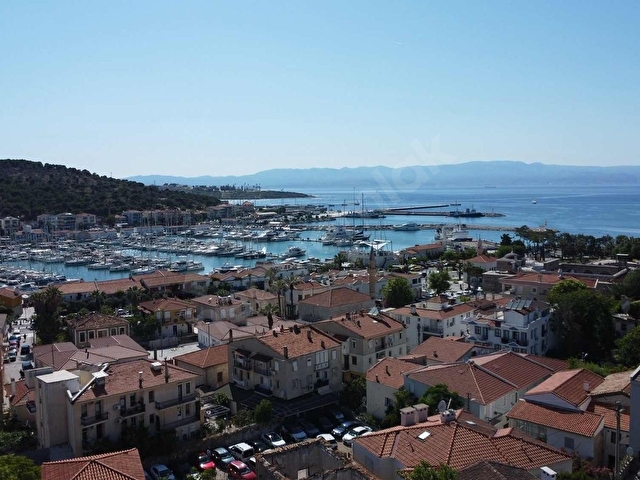 ÇEŞME MARİNA YAKINI ŞIK VERANDALI SATILIK DUBLEKS LÜKS 3+2 DAİRE - Görsel 2