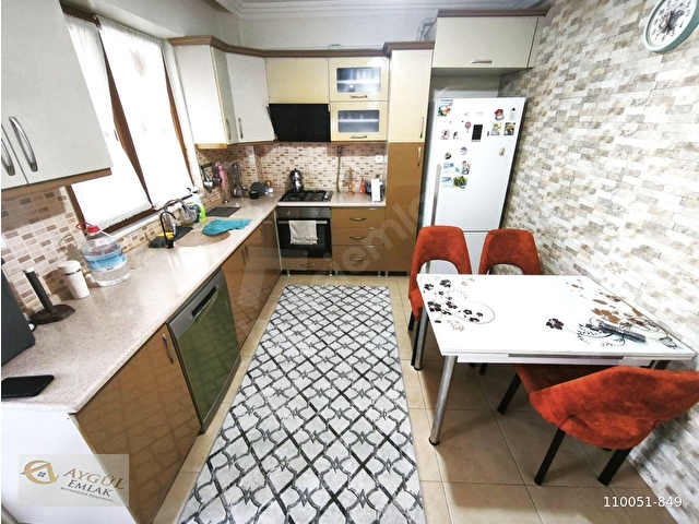 AYGÜLDEN BAHÇELİEVLERDE FULL KREDİLİ ÖN CEPHE DOĞALGAZLI ASANSÖRLÜ 3+1 SATILIK KAÇMAZ FIRSAT DAİRE - Görsel 3
