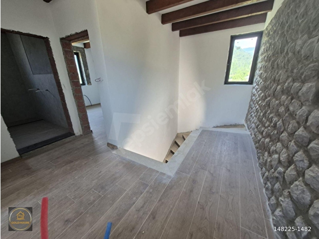 GoldHouse  Gayrimenkul den Satılık   Nif te Özel Tasarım Taş Villa - Görsel 19