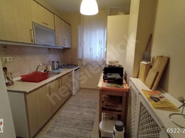 ETİLER NİSBETİYE DE MOBİLYALİ ANA ARTERLERE METROYA YAKİN  DAIRE - Görsel 7