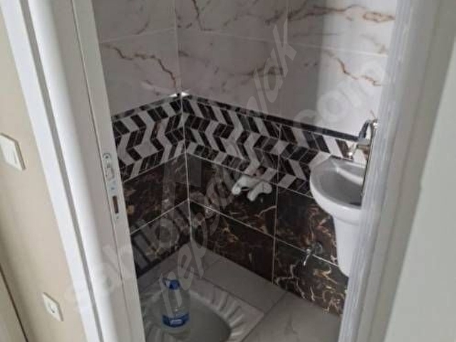 Merkezi konumda 2+1 kiralık daire - Görsel 18