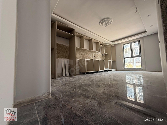 MODERN MİMARİYLE DİZAYN EDİLMİŞ GENİŞ MUTFAKLI 3+1 LÜKS DAİRE - Görsel 3