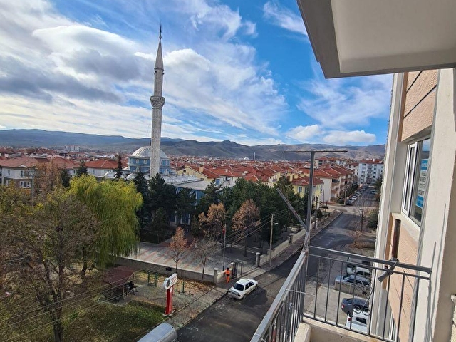 Afyon Maresal Fevzi Cakmak Mah 3 1 Merkezi Konum Satilik Daire 113196 150 Hurriyet Emlak