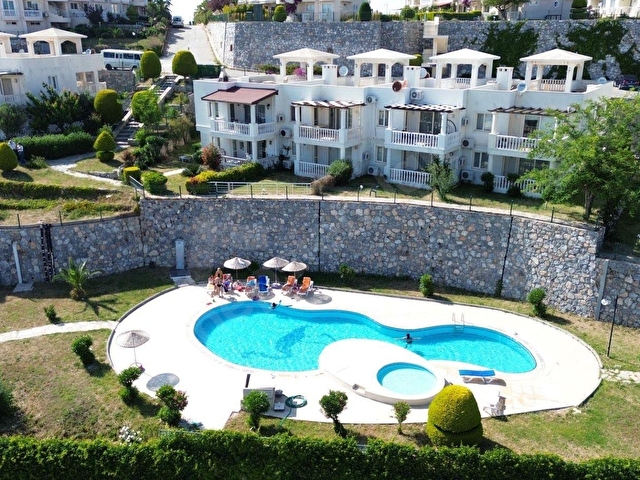 Adabükü FCCde Özel Plajlı, Havuzlu Sitede 2+1 Satılık Daire - Görsel 5