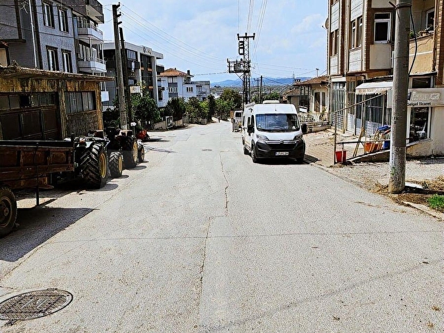 HARİKA KONUM YOL ÜZERİ İÇİNDE 2KATLI EV OLAN 243 m2 İMARLI ARSA - Görsel 4