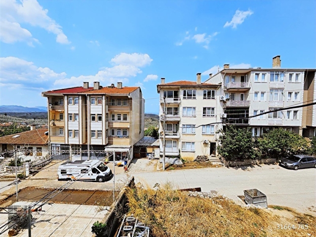 HARİKA KONUM YOL ÜZERİ İÇİNDE 2KATLI EV OLAN 243 m2 İMARLI ARSA - Görsel 2
