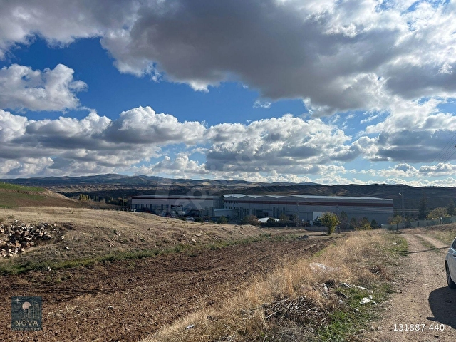ANAYOLA YAKIN 477 M2 FIRSAT ARSA - Görsel 3