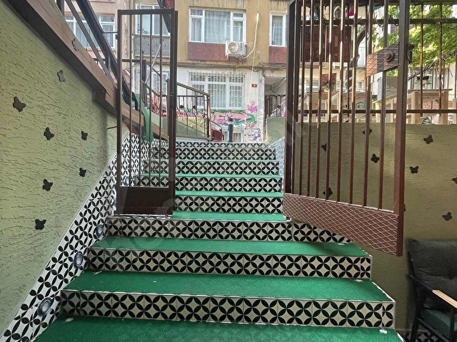 Kadıköy Caferağada Hazır Kurulu, İşlek Sokakta Devren Kafe