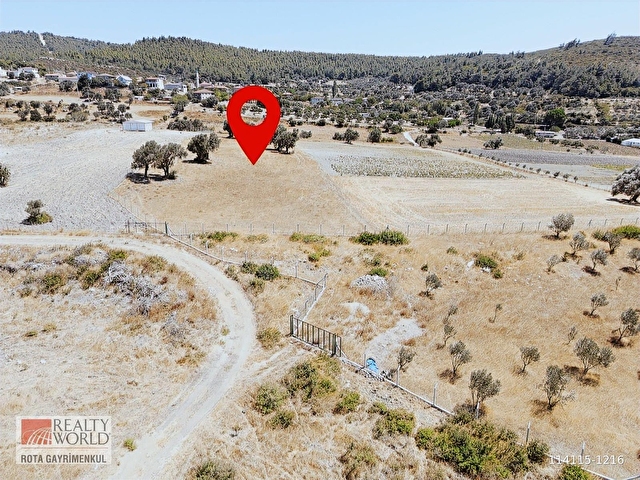 Urla Demircili Deniz ve Doğa İçinde Suyu Olan Yol Cepheli Tarla - Görsel 3