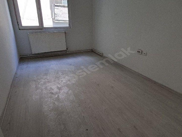 CANDAN MİLLİ KÜTÜPHANEYE ÇOK YAKIN KATTA DAİRE - Görsel 17