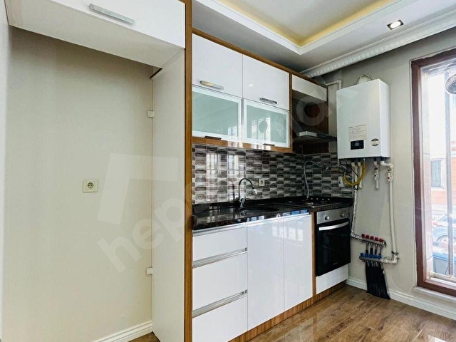 MEHTERÇEŞMEDE DEKORLU AMERİKAN MUTFAKLI KİRALIK 2+1 DAİRE - Görsel 4