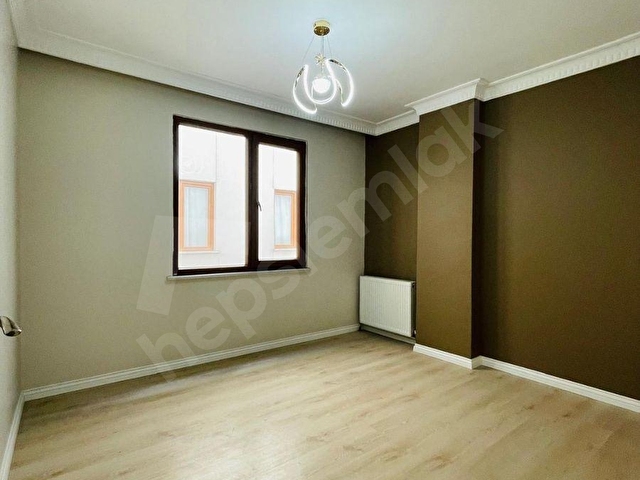 MEHTERÇEŞMEDE DEKORLU AMERİKAN MUTFAKLI KİRALIK 2+1 DAİRE - Görsel 3