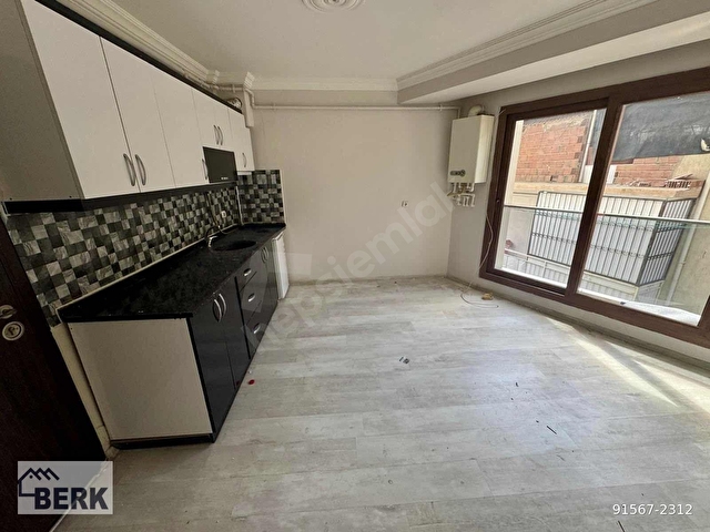 BERK EMLAKTAN KAMPÜS KARŞISI 1+0 SATILIK DAİRE - Görsel 4