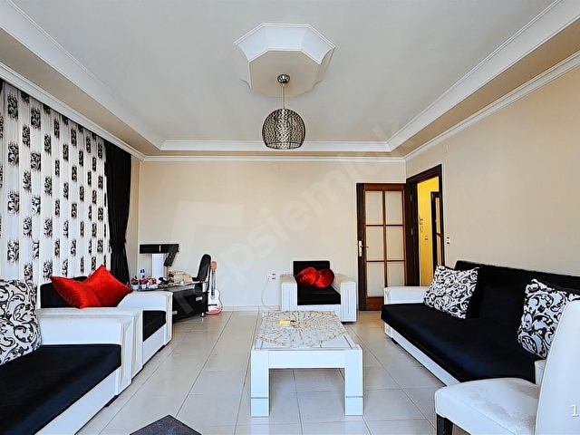 Cadde Üstü Elma Markt Civarı 2+1 Temiz,Deniz Manzaralı - Görsel 4