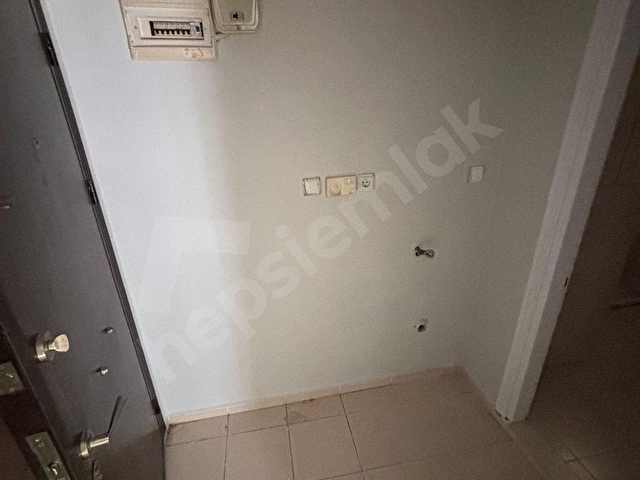 ABDURRAHMAN MAH KİRALIK DAİRE 1+0 30 M2 ARA KAT BALKONLU - Görsel 13