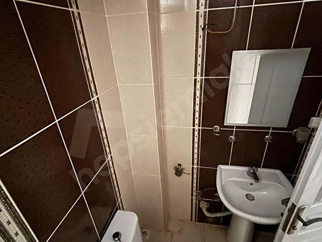 ABDURRAHMAN MAH KİRALIK DAİRE 1+0 30 M2 ARA KAT BALKONLU - Görsel 7